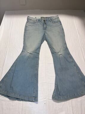 Wrangler Retro High Rise Flare Jeans Women's 32x32 Trumpet Bell Bottom Cowgirl